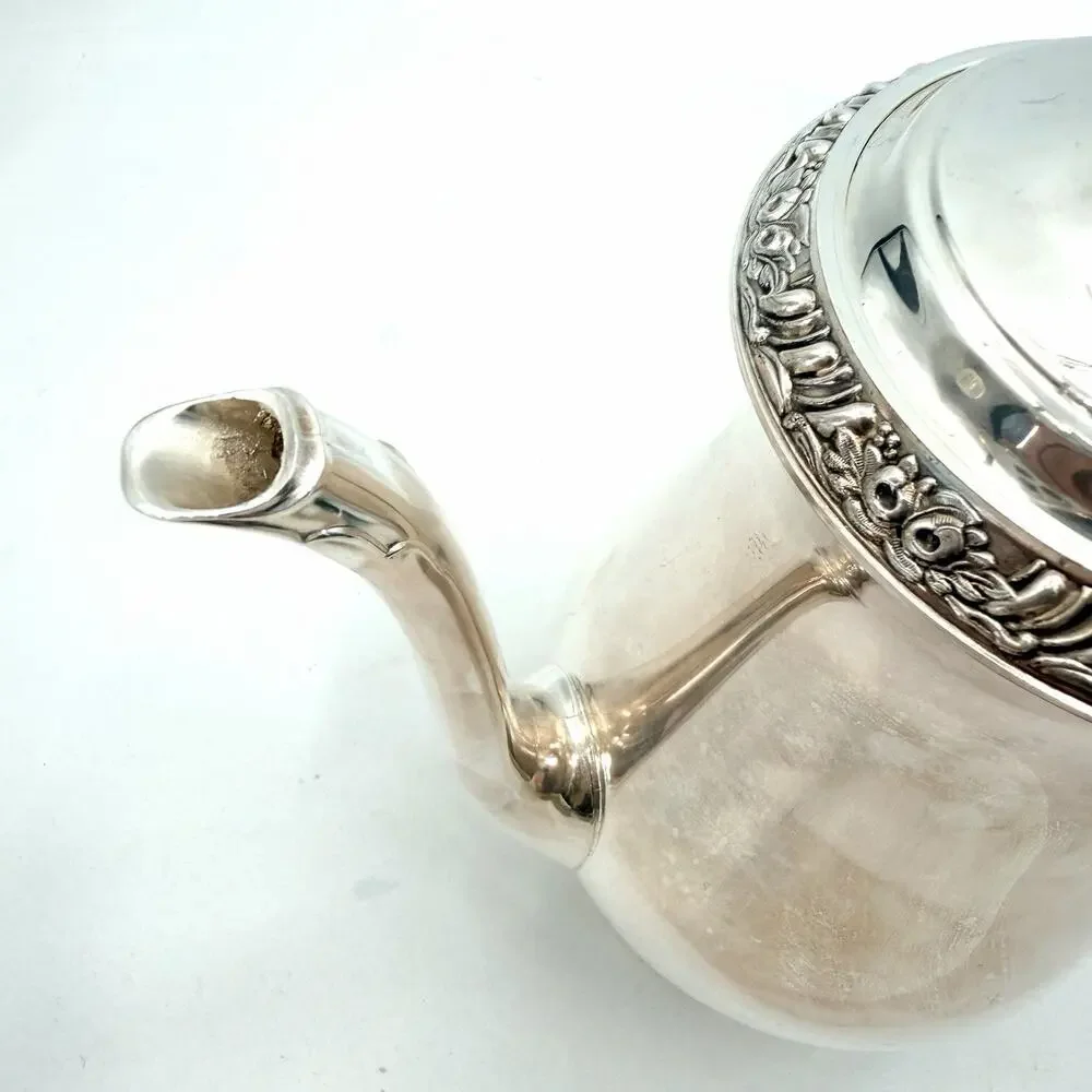 Vintage Oneida Victorian Henley Community Silverplate Teapot / Coffee Pot 10